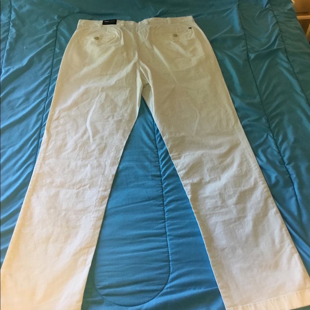 Tommy Hilfiger Khakis NWT 38x36